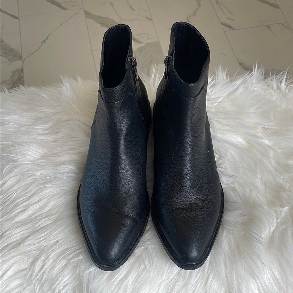 Via Spiga Black Leather Pointed Ankle Booties
